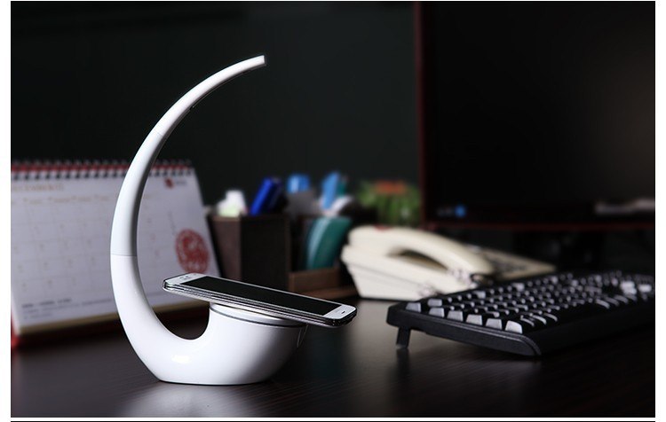 Wireless Charging Desk Lamp