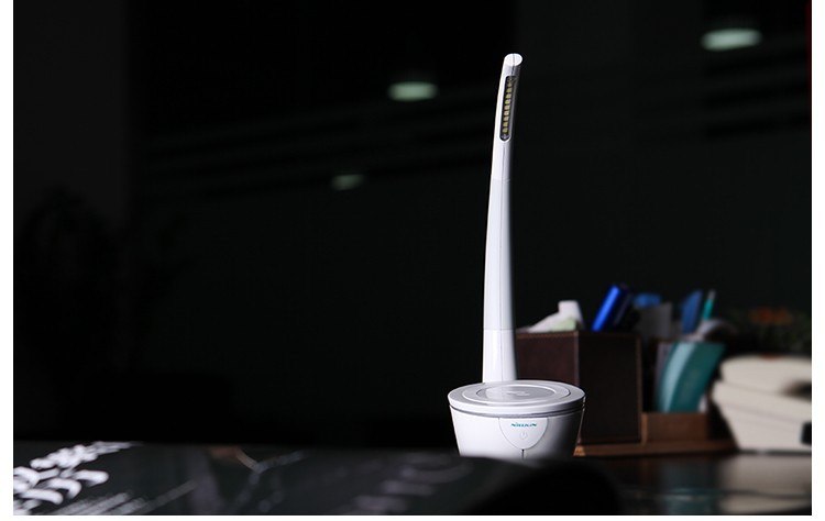 Wireless Charging Desk Lamp